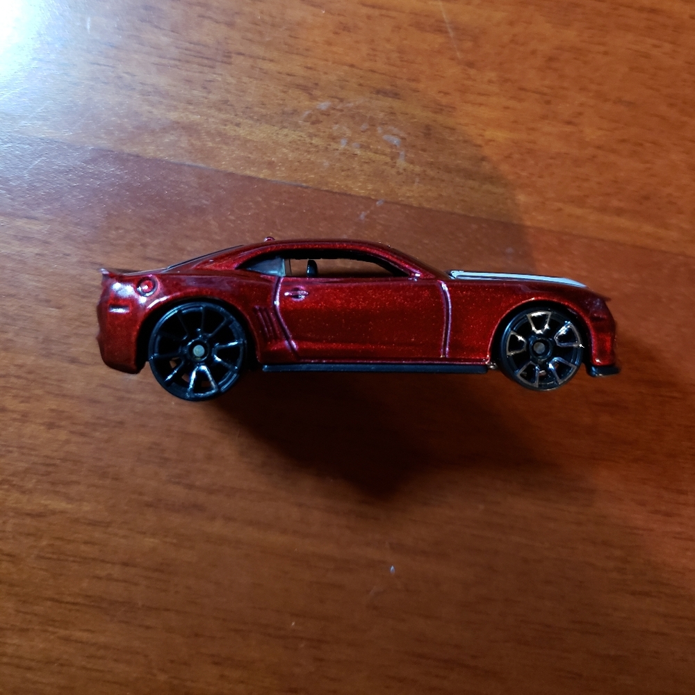 X1622 to gm maroon Car 🚗